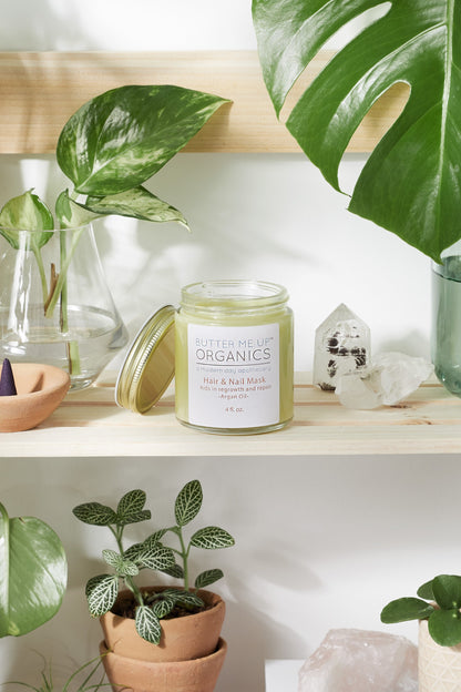 Maschera per capelli e unghie per favorire la crescita dei capelli lunghi e unghie sane