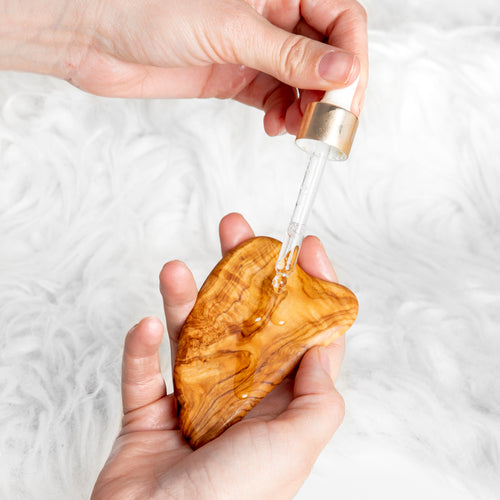 Gua Sha – Il Piccolo Magico Ritual della Mia Pelle ✨🌿